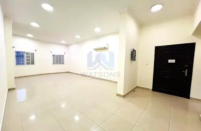 Apartment - 2 Bedrooms - 2 Bathrooms for rent in Al Sadd - Al Sadd - Doha