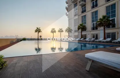 Apartment - 2 Bedrooms - 3 Bathrooms for rent in Floresta Gardens - Floresta Gardens - The Pearl Island - Doha