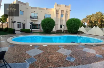 Villa - 3 Bedrooms - 4 Bathrooms for rent in South Gate - West Bay Lagoon - Doha