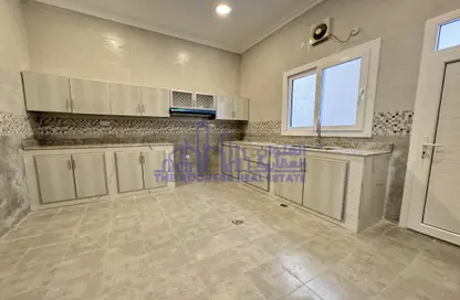 Villa - 7 Bedrooms for rent in Al Markhiya Street - Al Markhiya - Doha