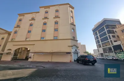 Apartment - 3 Bedrooms - 3 Bathrooms for rent in Al Muntazah - Doha