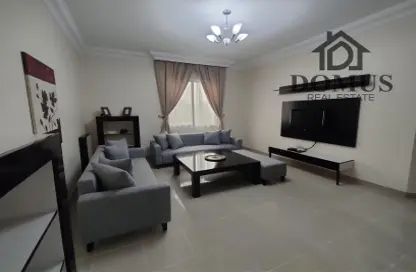 Apartment - 2 Bedrooms - 2 Bathrooms for rent in Thabit Bin Zaid Street - Al Mansoura - Doha