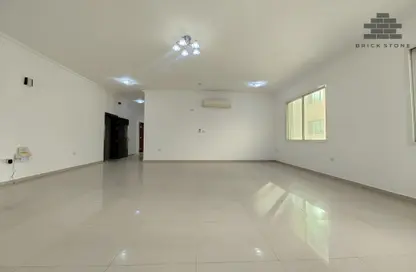 Apartment - 4 Bedrooms - 4 Bathrooms for rent in Al Hashmi Building - Al Muntazah Street - Al Muntazah - Doha