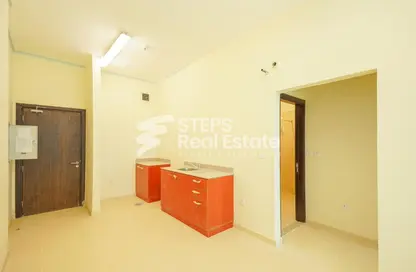 Staff Accommodation - Studio for rent in Madinat Al Mawater - Rawdat Rashid - Salwa Road - Doha