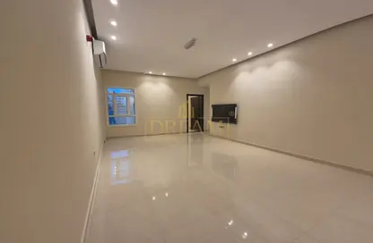 Apartment - 2 Bedrooms - 2 Bathrooms for rent in Old Airport Road - Old Airport Road - Doha