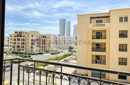 Apartment - 2 Bedrooms - 3 Bathrooms for sale in Piazza 3 - La Piazza - Fox Hills - Lusail