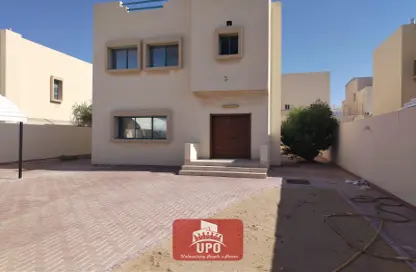 Villa - 4 Bedrooms - 5 Bathrooms for rent in Mamoura 18 - Al Maamoura - Doha