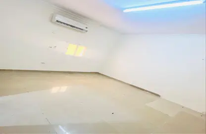 Apartment - 1 Bathroom for rent in Al Thumama - Doha