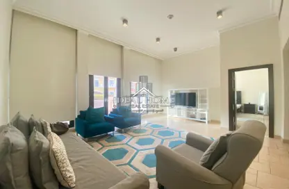 Apartment - 1 Bedroom - 2 Bathrooms for rent in Qanat Quartier - The Pearl Island - Doha