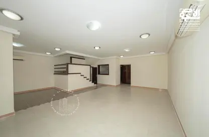 Villa - 3 Bedrooms - 4 Bathrooms for rent in Ain Khaled - Ain Khaled - Doha