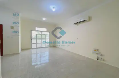 Villa - 5 Bedrooms - 3 Bathrooms for rent in Al Numan Street - Al Aziziyah - Doha