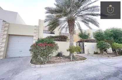 Villa - 4 Bedrooms - 4 Bathrooms for rent in Al Duhail North - Al Duhail - Doha