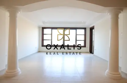 Townhouse - 2 Bedrooms - 2 Bathrooms for rent in Medina Centrale - Medina Centrale - The Pearl Island - Doha