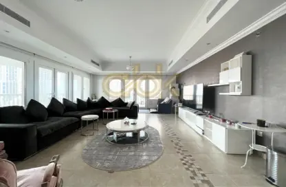 Apartment - 3 Bedrooms - 4 Bathrooms for sale in West Porto Drive - Porto Arabia - The Pearl Island - Doha