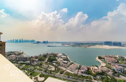 Apartment - 2 Bedrooms - 3 Bathrooms for sale in West Porto Drive - Porto Arabia - The Pearl Island - Doha