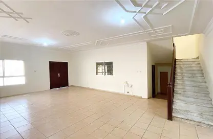 Villa - 5 Bedrooms - 4 Bathrooms for rent in Al Thumama - Al Thumama - Doha