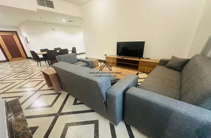 Apartment - 3 Bedrooms - 5 Bathrooms for rent in Fox Hills - Lusail