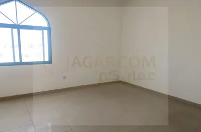 Office Space - Studio - 3 Bathrooms for rent in Salwa Road - Al Aziziyah - Doha