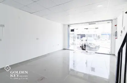 Shop - Studio - 1 Bathroom for rent in Ammar Bin Yasser Street - Al Aziziyah - Doha