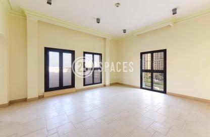 Duplex - 5 Bedrooms - 6 Bathrooms for rent in Carnaval - Qanat Quartier - The Pearl Island - Doha