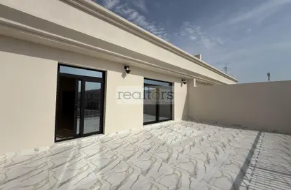 Villa - 5 Bedrooms - 4 Bathrooms for rent in Al Markhiya Street - Al Markhiya - Doha