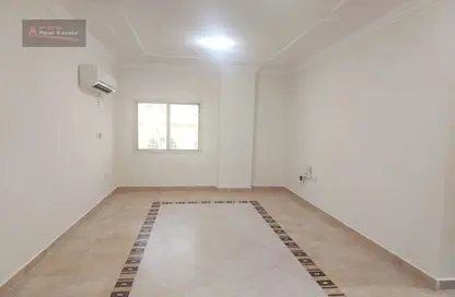 Apartment - 2 Bedrooms - 2 Bathrooms for rent in Al Mansoura - Al Mansoura - Doha