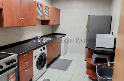 Apartment - 1 Bedroom - 2 Bathrooms for sale in Zig Zag Tower B - Zig Zag Towers - West Bay - Doha