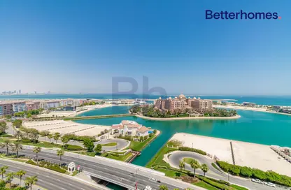 Apartment - 1 Bedroom - 2 Bathrooms for rent in Tower 17 - Porto Arabia - The Pearl Island - Doha