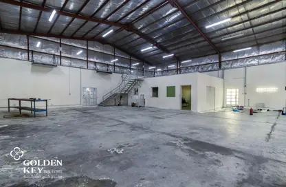 Warehouse - Studio - 2 Bathrooms for rent in Industrial Area 1 - Industrial Area - Doha