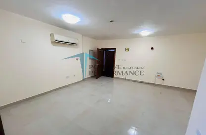 Apartment - 2 Bedrooms - 1 Bathroom for rent in Old Airport Road - Old Airport Road - Doha