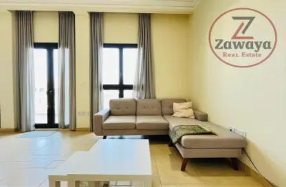 Apartment - 1 Bedroom - 2 Bathrooms for rent in Qanat Quartier - The Pearl Island - Doha