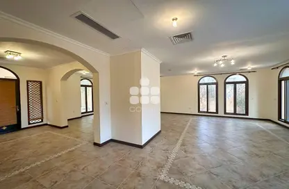 Villa - 4 Bedrooms - 6 Bathrooms for rent in Al Najda Street - Madinat Khalifa North - Madinat Khalifa - Doha