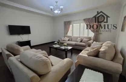 Apartment - 3 Bedrooms - 3 Bathrooms for rent in Thabit Bin Zaid Street - Al Mansoura - Doha