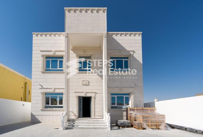 Villa - 7 Bedrooms - 6 Bathrooms for sale in Al Wukair - Al Wukair - Al Wakra