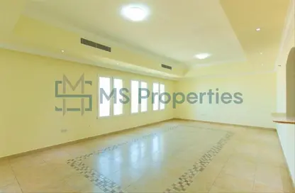 Apartment - 3 Bedrooms - 4 Bathrooms for sale in West Porto Drive - Porto Arabia - The Pearl Island - Doha