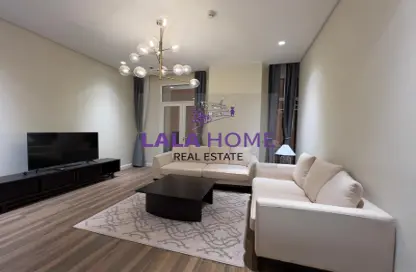 Apartment - 1 Bedroom - 2 Bathrooms for rent in Floresta Gardens - Floresta Gardens - The Pearl Island - Doha