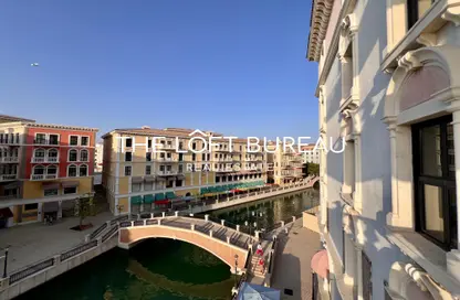 Apartment - 2 Bedrooms - 3 Bathrooms for rent in Chateau - Qanat Quartier - The Pearl Island - Doha