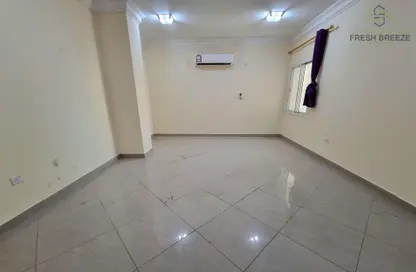 Apartment - 2 Bedrooms - 2 Bathrooms for rent in Al Muntazah Street - Al Muntazah - Doha