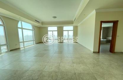 Penthouse - 5 Bedrooms - 6 Bathrooms for sale in West Porto Drive - Porto Arabia - The Pearl Island - Doha