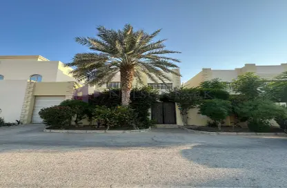 Villa - 4 Bedrooms - 4 Bathrooms for rent in Street 871 - Al Duhail South - Al Duhail - Doha