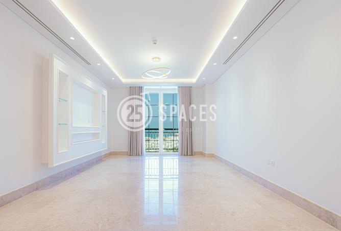 Apartment - 2 Bedrooms - 3 Bathrooms for rent in Floresta Gardens - Floresta Gardens - The Pearl Island - Doha