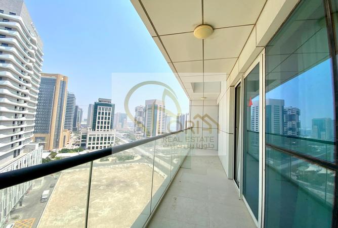 Apartment - 1 Bedroom - 2 Bathrooms for rent in Burj DAMAC Marina - Marina District - Lusail