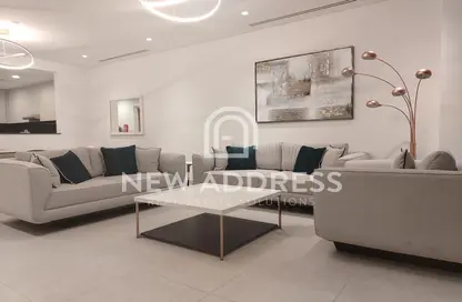 Apartment - 3 Bedrooms - 4 Bathrooms for rent in Floresta Gardens - The Pearl Island - Doha