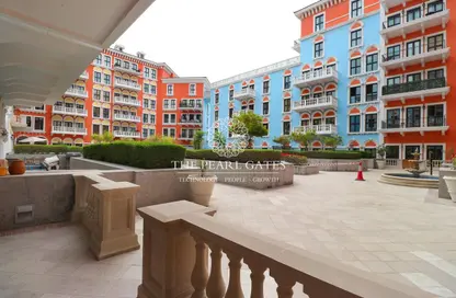 Apartment - 1 Bedroom - 2 Bathrooms for rent in Carnaval - Qanat Quartier - The Pearl Island - Doha