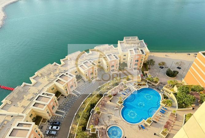 Apartment - 2 Bedrooms - 3 Bathrooms for rent in Viva West - Viva Bahriyah - The Pearl Island - Doha