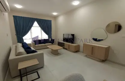 Apartment - 3 Bedrooms - 2 Bathrooms for rent in Anas Street - Fereej Bin Mahmoud North - Fereej Bin Mahmoud - Doha