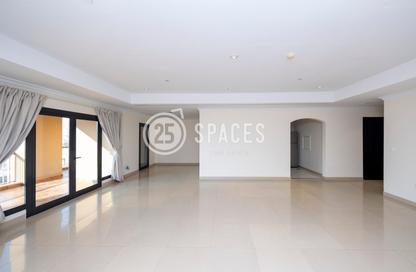 Apartment - 2 Bedrooms - 3 Bathrooms for sale in East Porto Drive - Porto Arabia - The Pearl Island - Doha