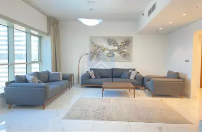 Apartment - 3 Bedrooms - 4 Bathrooms for rent in City Center Towers - West Bay - Doha