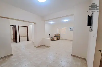 Apartment - 3 Bedrooms - 2 Bathrooms for rent in Fereej Bin Mahmoud North - Fereej Bin Mahmoud - Doha