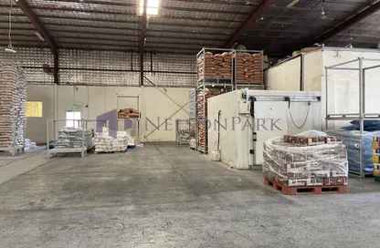 Warehouse - Studio - 2 Bathrooms for rent in Industrial Area 2 - Industrial Area - Industrial Area - Doha